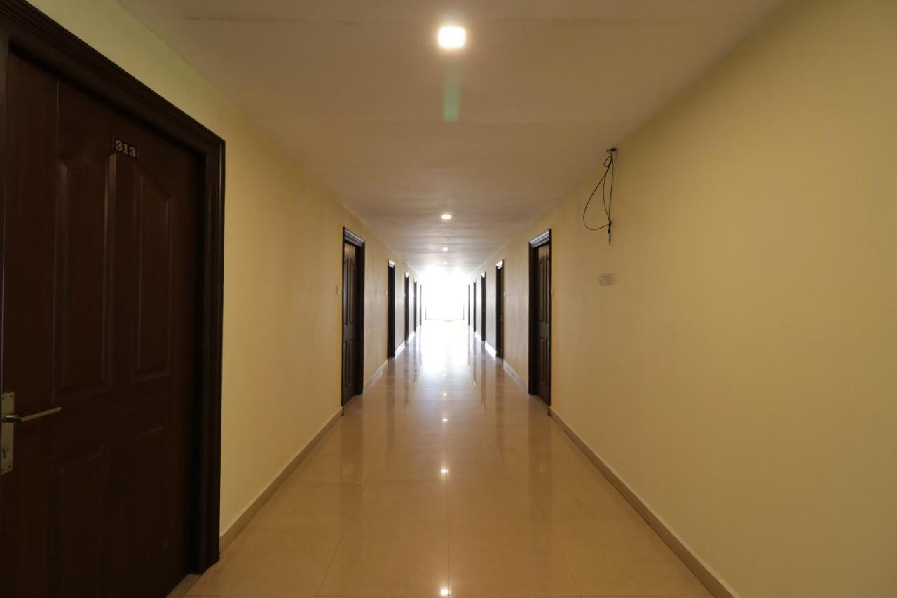 Oyo 29259 Hotel Rama Royal Nellore Extérieur photo