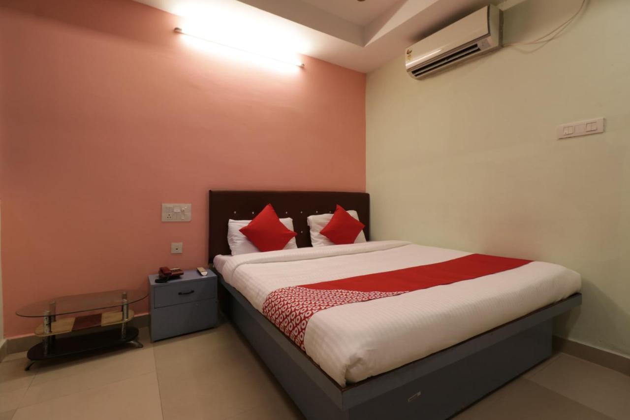 Oyo 29259 Hotel Rama Royal Nellore Extérieur photo
