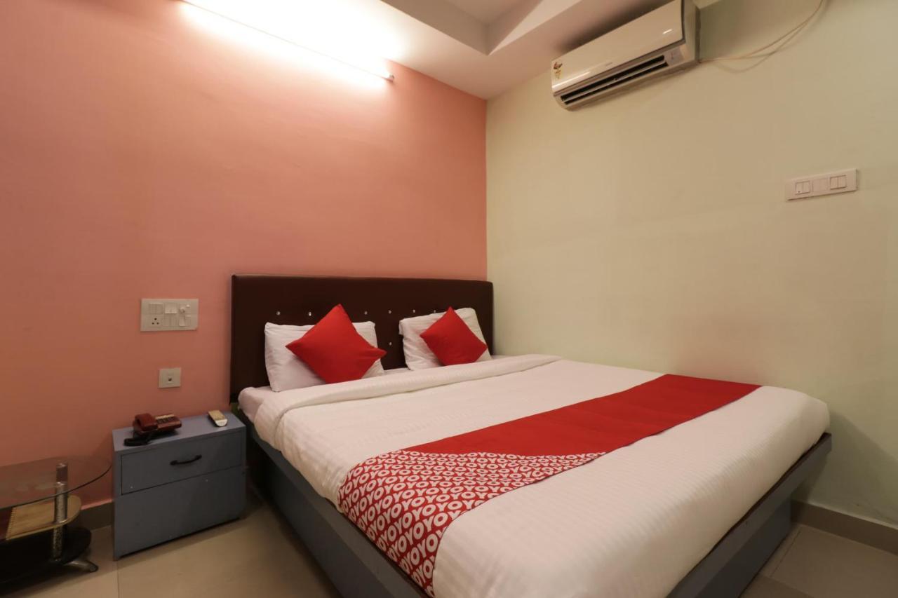 Oyo 29259 Hotel Rama Royal Nellore Extérieur photo